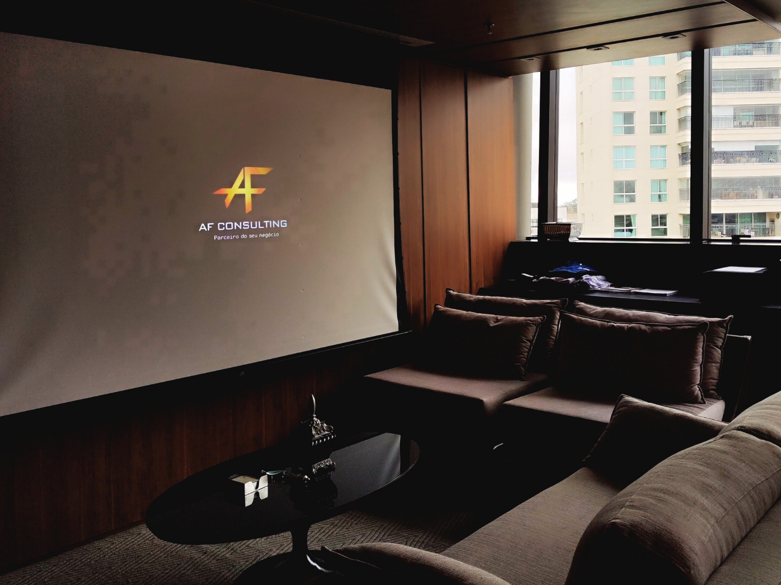 Atendimento presencial contábil para médicos em Curitiba